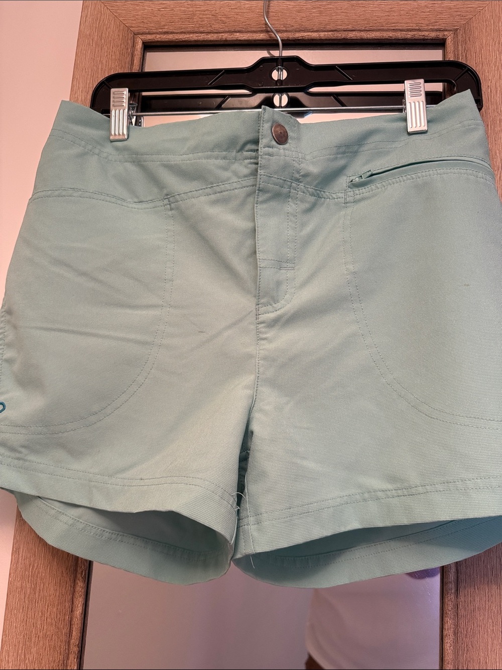 Women’s Mint Athletic Performance Shorts with Front Zip Pocket